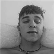 Tengo experiencia en ayudar a niños en primaria con cursos en el colegio nuestra señora de los milagros